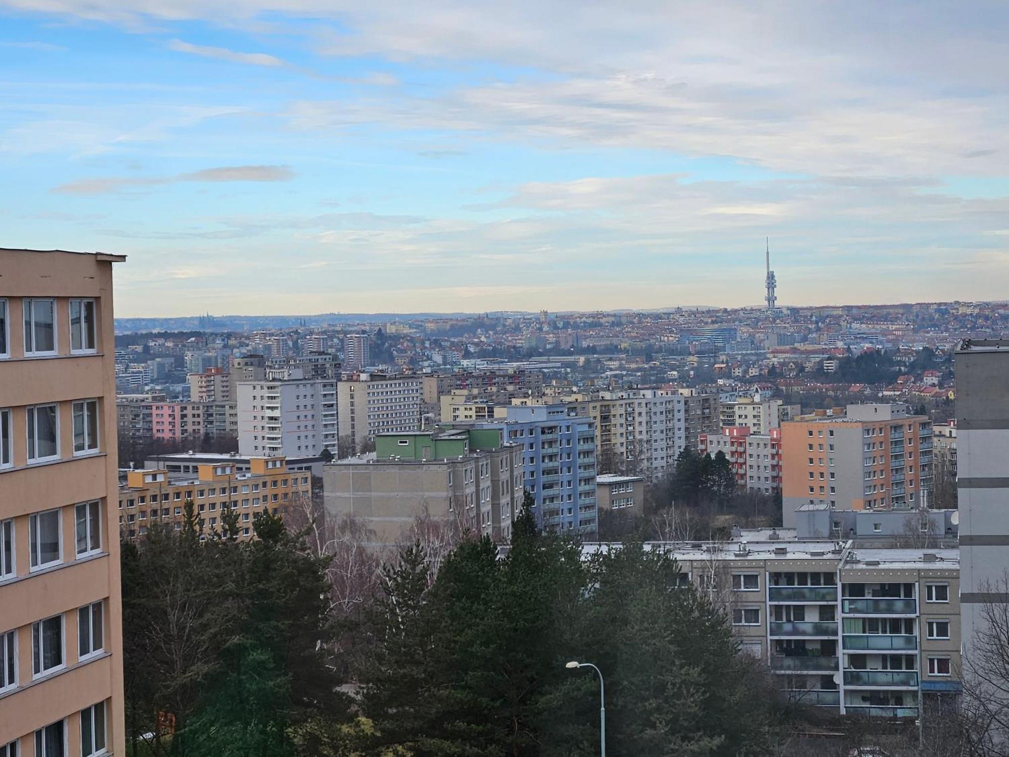 Apartment Live-inn Hotel-style 5 Apartments, 20 Mins To Centre, Gym, Reception, Free Parking, Lift, Roof Terrace & Game *